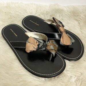 Cynthia Vincent Black Bow Thong Leather Sandals Size 7.5